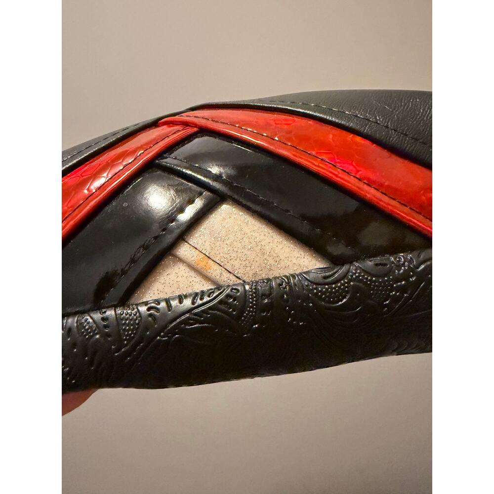 Chevron tooled vinyl pouch with snaps handmade - Picture 5 of 8